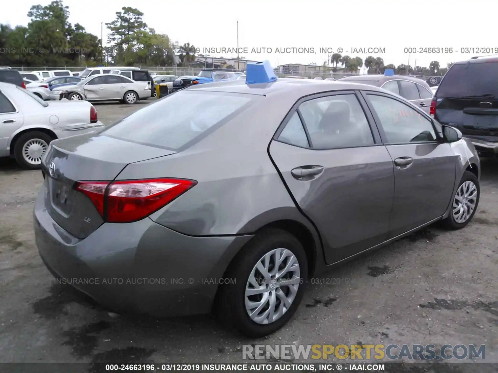 4 Photograph of a damaged car 2T1BURHE7KC190339 TOYOTA COROLLA 2019