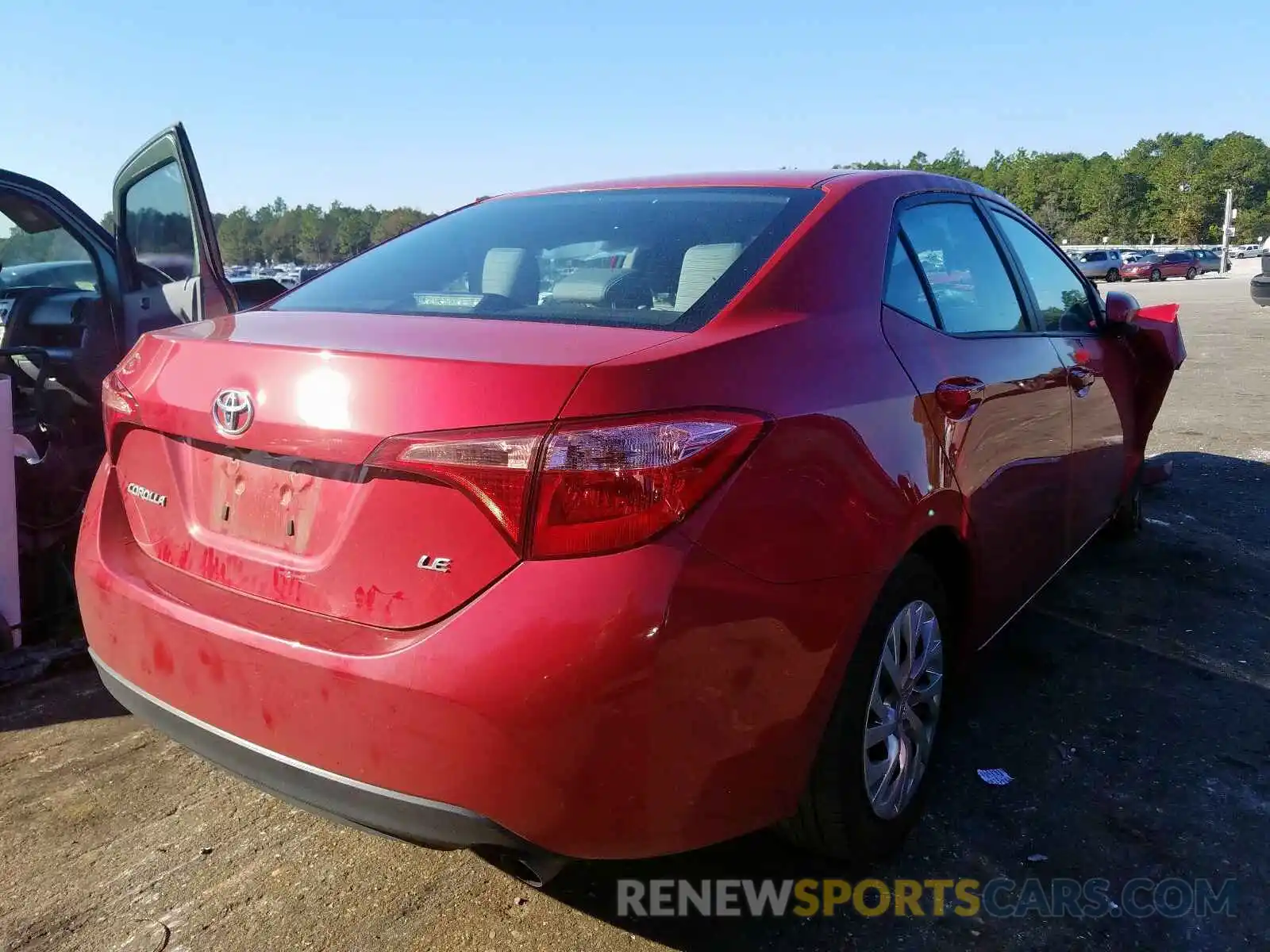 4 Photograph of a damaged car 2T1BURHE7KC191703 TOYOTA COROLLA 2019