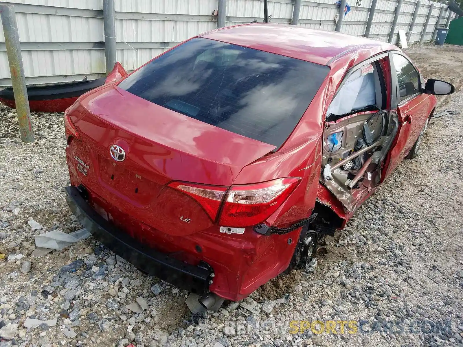 4 Photograph of a damaged car 2T1BURHE7KC191796 TOYOTA COROLLA 2019