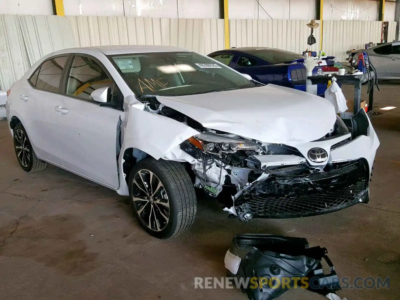 1 Photograph of a damaged car 2T1BURHE7KC192687 TOYOTA COROLLA 2019