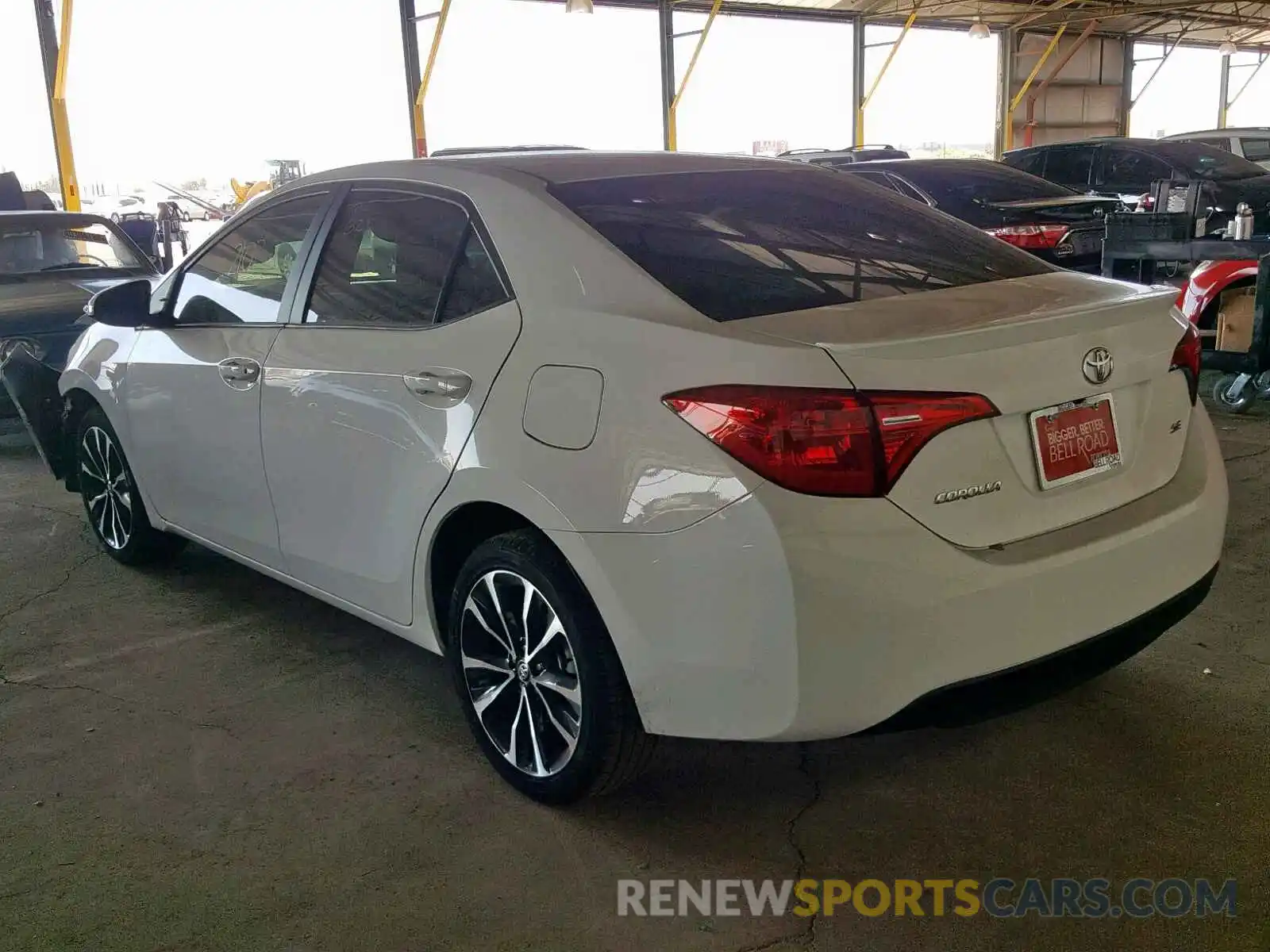 3 Photograph of a damaged car 2T1BURHE7KC192687 TOYOTA COROLLA 2019