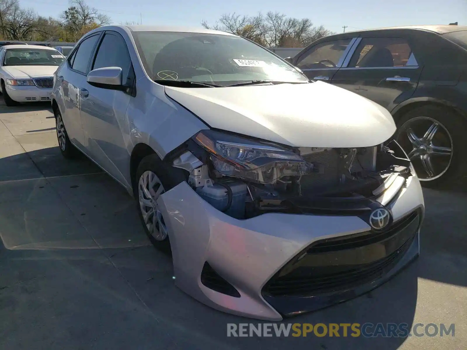 1 Photograph of a damaged car 2T1BURHE7KC192818 TOYOTA COROLLA 2019