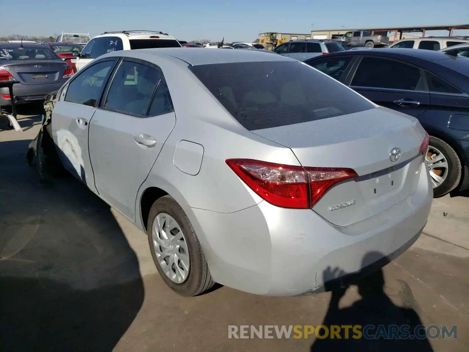 3 Photograph of a damaged car 2T1BURHE7KC192818 TOYOTA COROLLA 2019