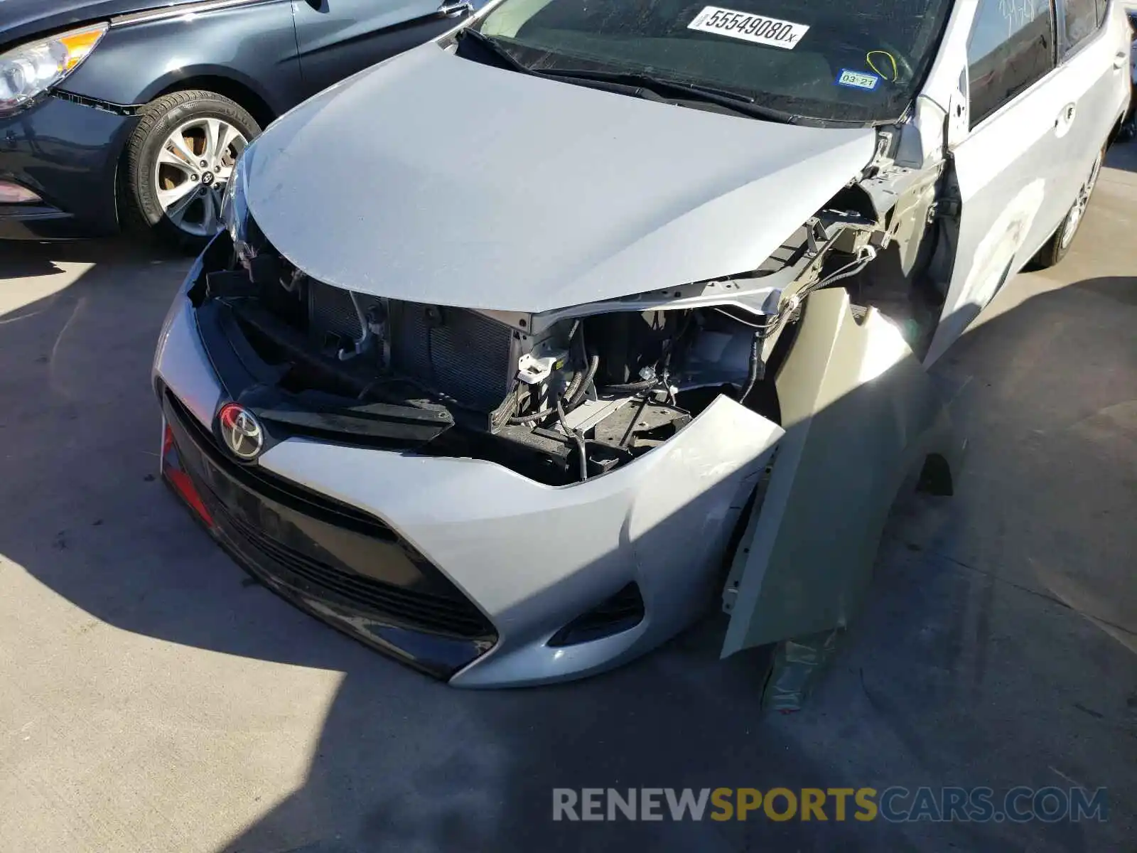 9 Photograph of a damaged car 2T1BURHE7KC192818 TOYOTA COROLLA 2019