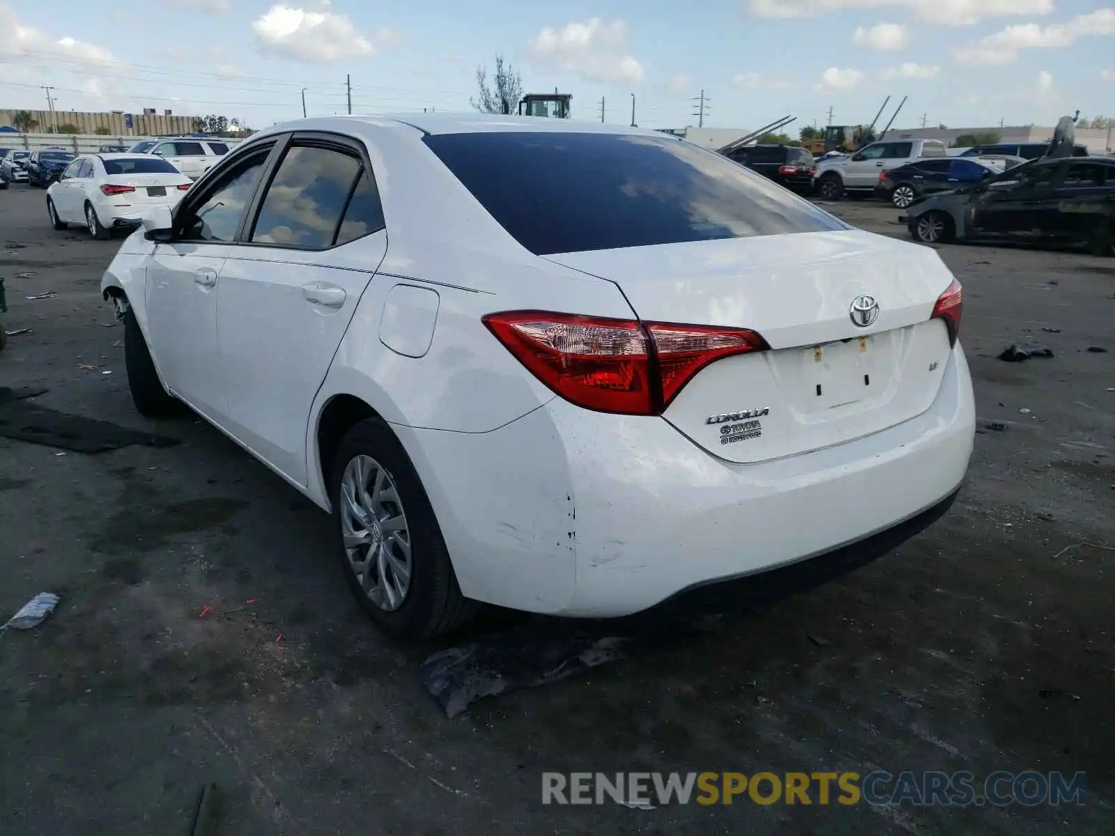 3 Photograph of a damaged car 2T1BURHE7KC193127 TOYOTA COROLLA 2019