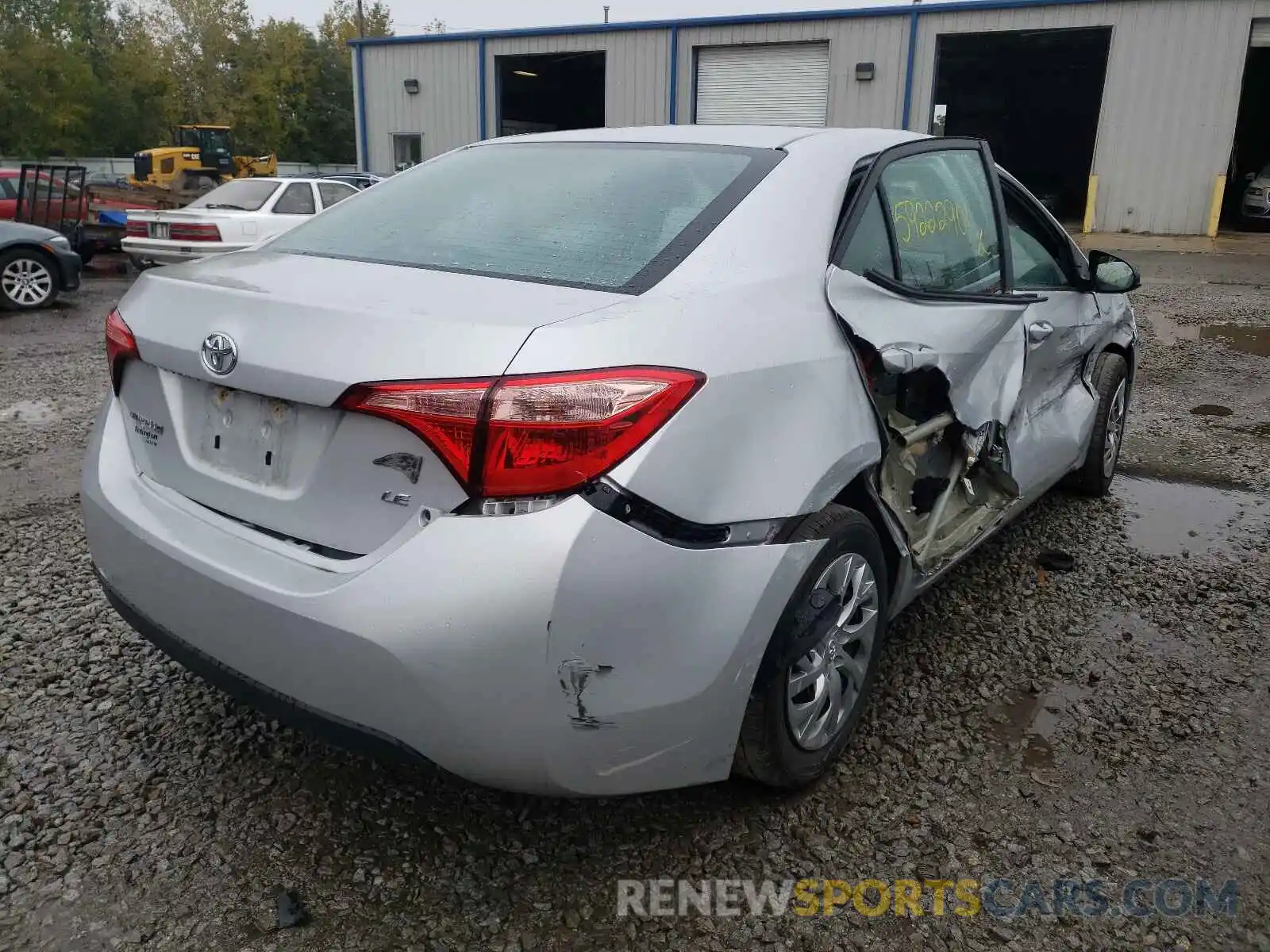 4 Photograph of a damaged car 2T1BURHE7KC194505 TOYOTA COROLLA 2019