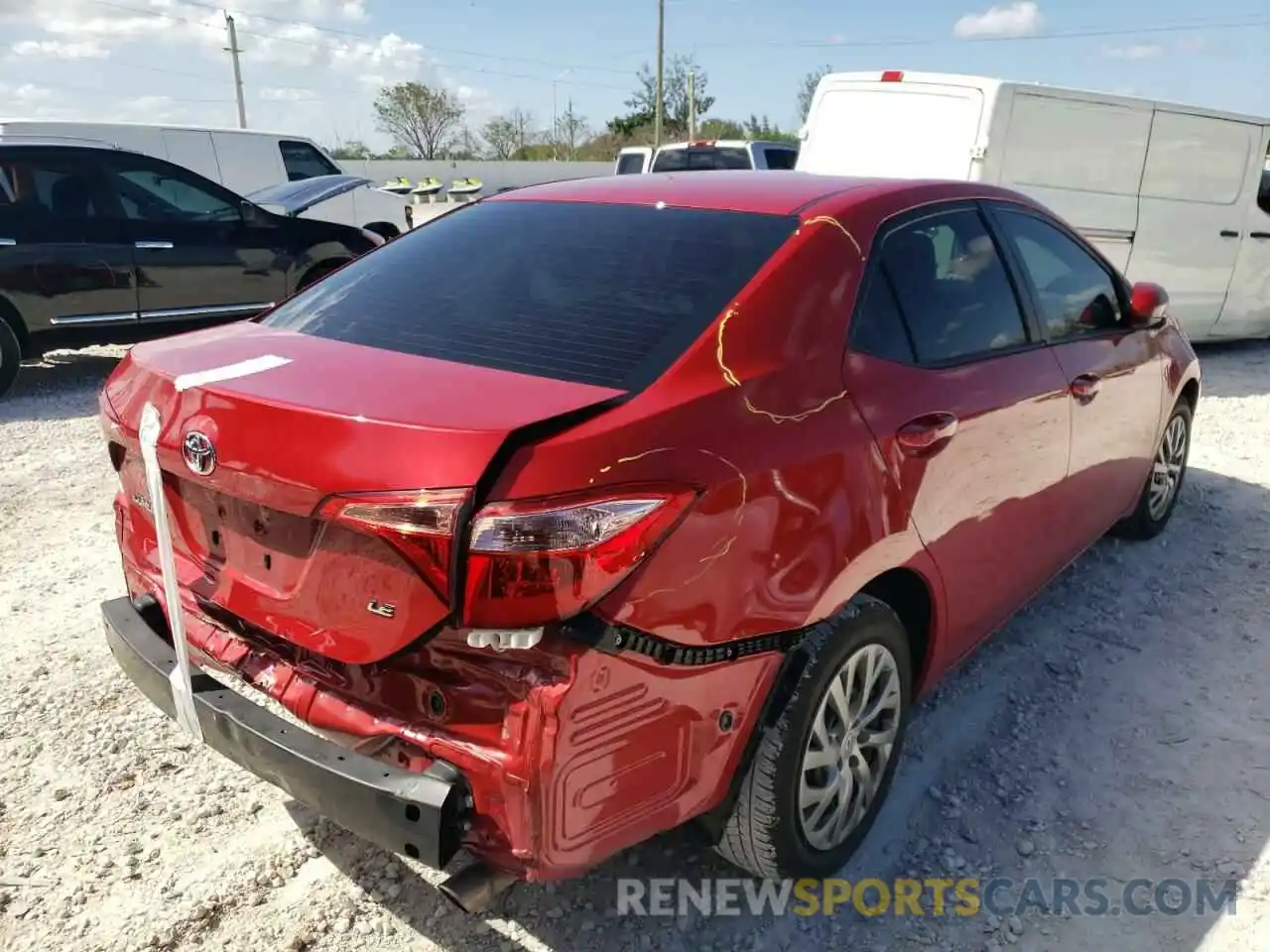 4 Photograph of a damaged car 2T1BURHE7KC194665 TOYOTA COROLLA 2019