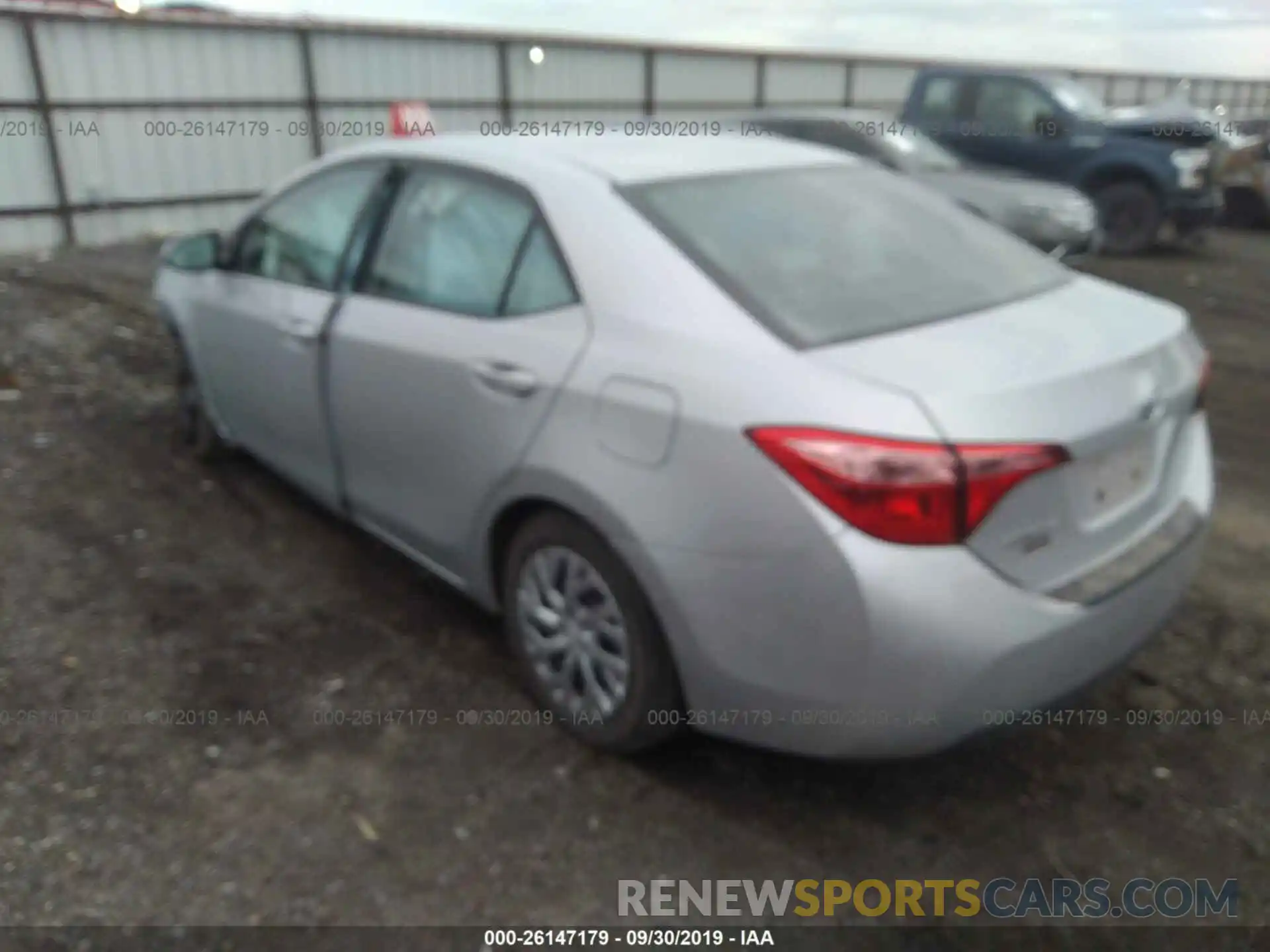 3 Photograph of a damaged car 2T1BURHE7KC194990 TOYOTA COROLLA 2019