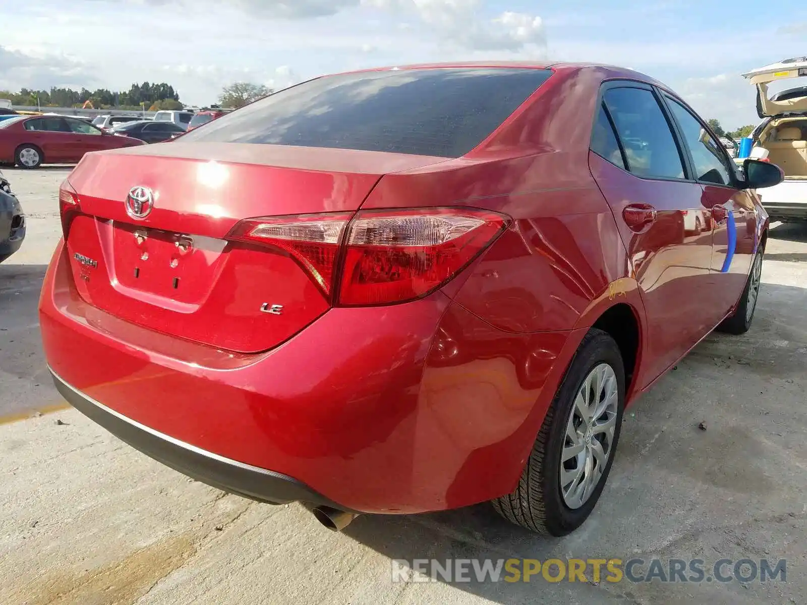 4 Photograph of a damaged car 2T1BURHE7KC195282 TOYOTA COROLLA 2019