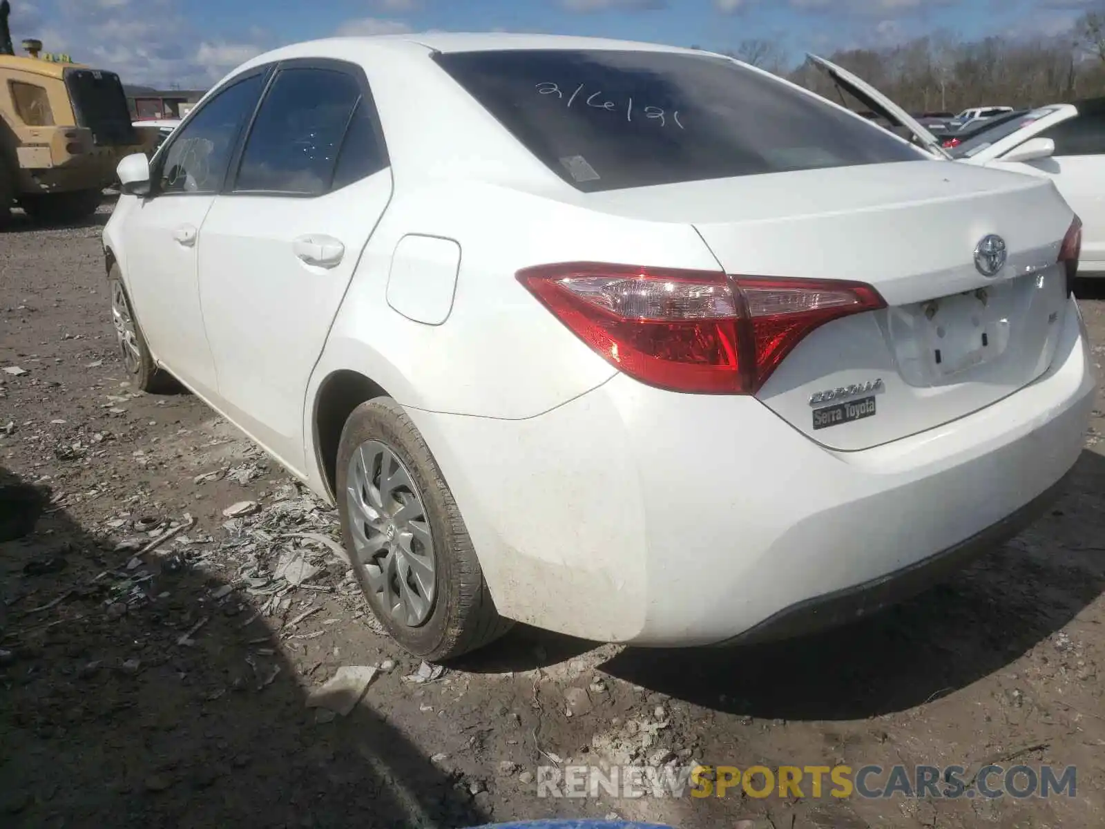 3 Photograph of a damaged car 2T1BURHE7KC195380 TOYOTA COROLLA 2019