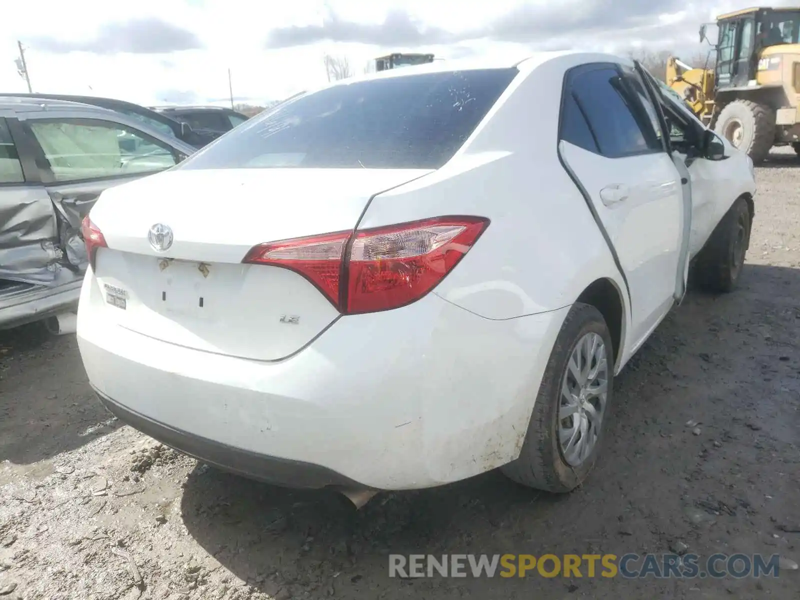 4 Photograph of a damaged car 2T1BURHE7KC195380 TOYOTA COROLLA 2019