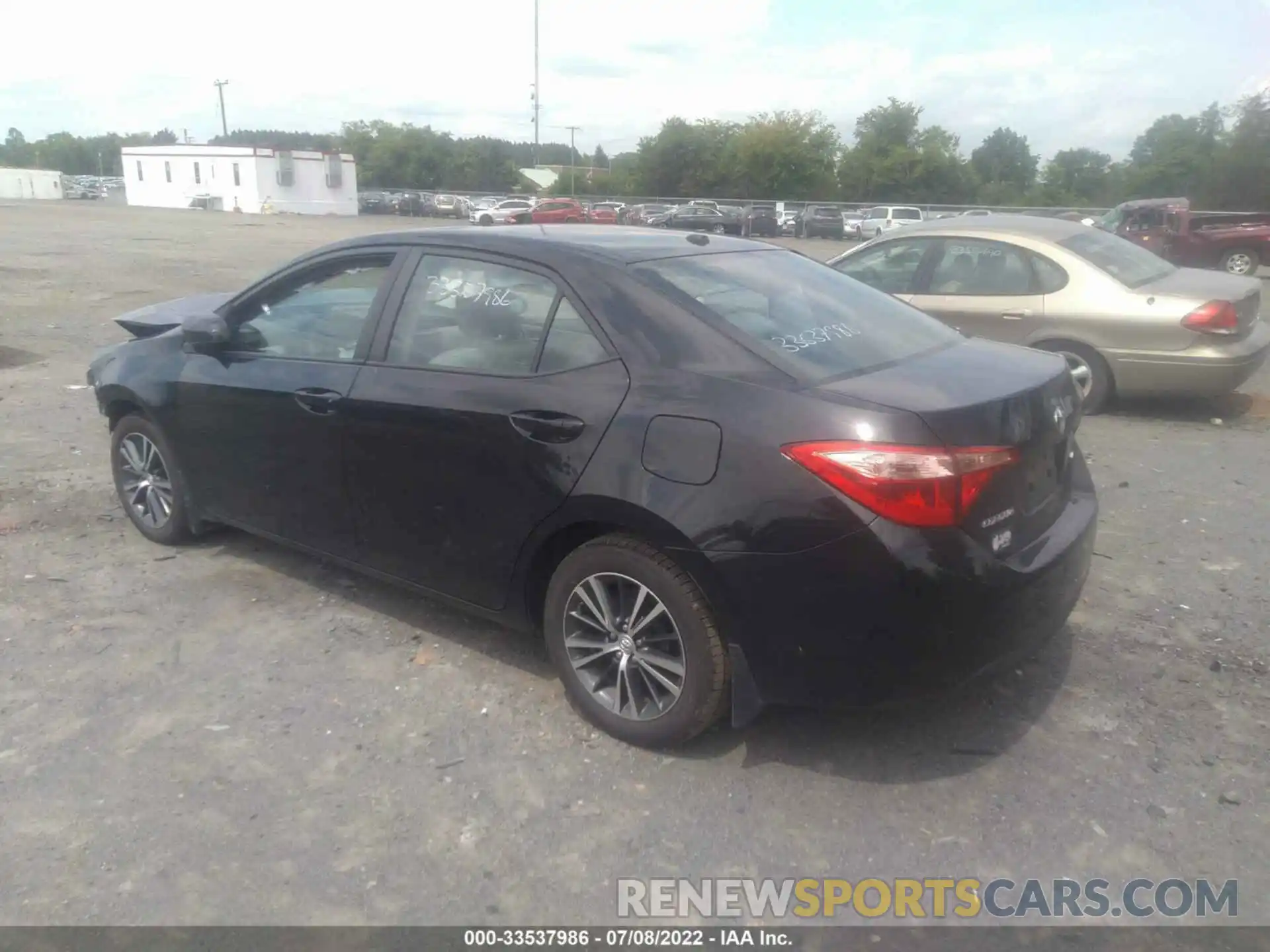 3 Photograph of a damaged car 2T1BURHE7KC196500 TOYOTA COROLLA 2019