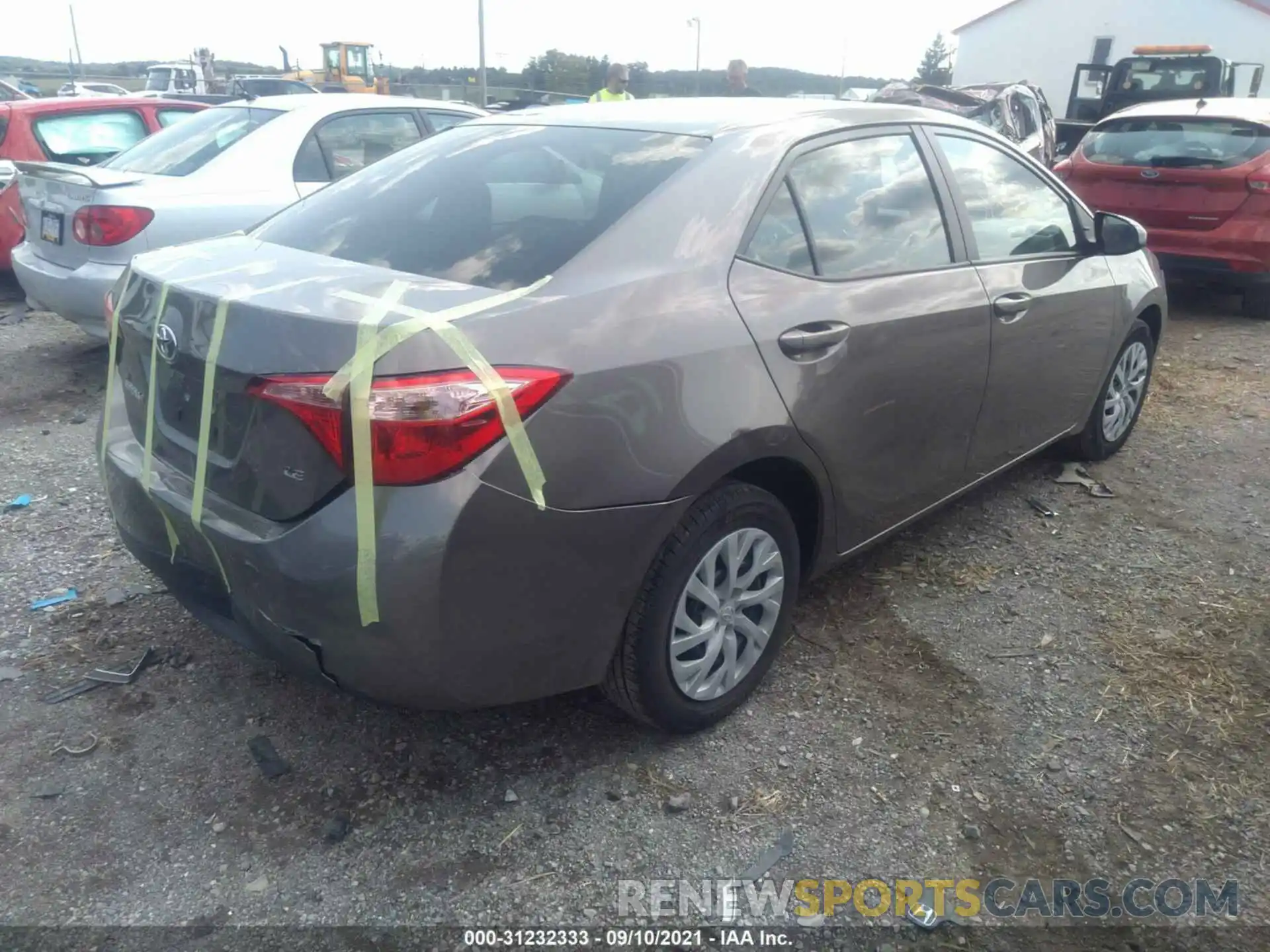 4 Photograph of a damaged car 2T1BURHE7KC197016 TOYOTA COROLLA 2019