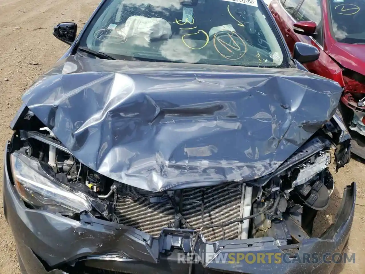 7 Photograph of a damaged car 2T1BURHE7KC197212 TOYOTA COROLLA 2019