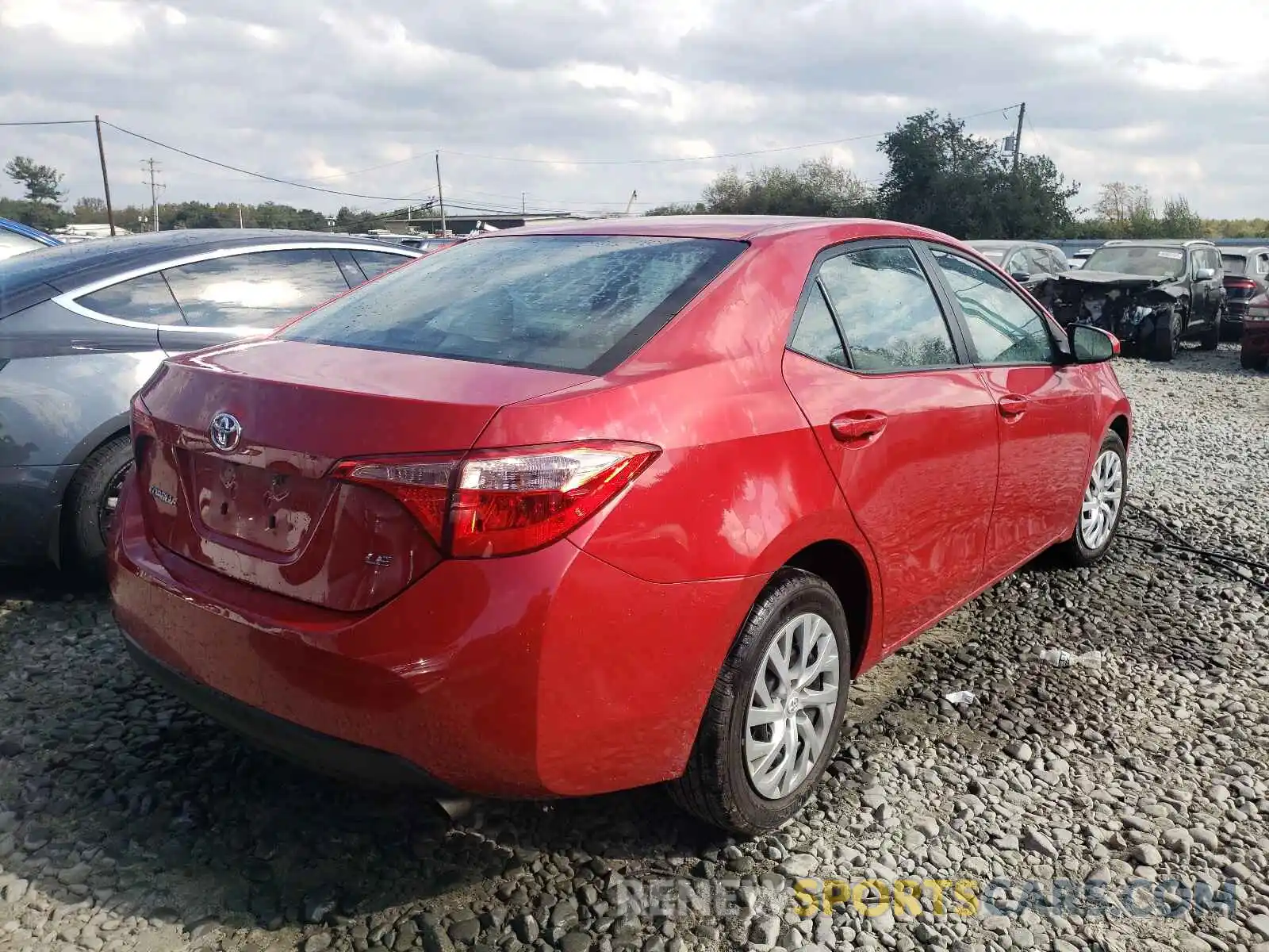 4 Photograph of a damaged car 2T1BURHE7KC197226 TOYOTA COROLLA 2019