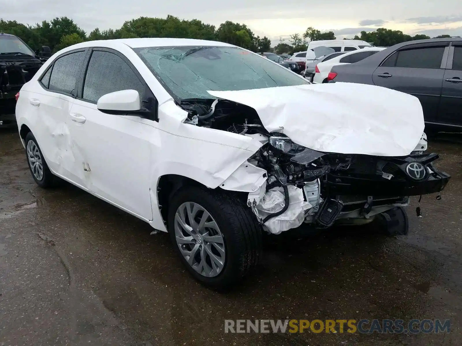 1 Photograph of a damaged car 2T1BURHE7KC197422 TOYOTA COROLLA 2019