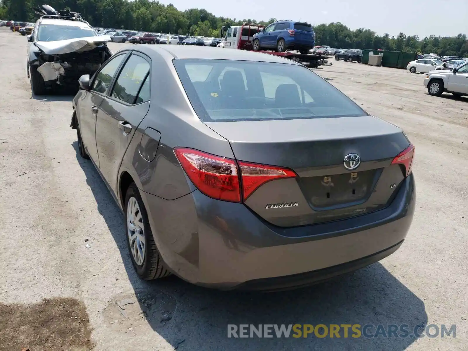 3 Photograph of a damaged car 2T1BURHE7KC198022 TOYOTA COROLLA 2019