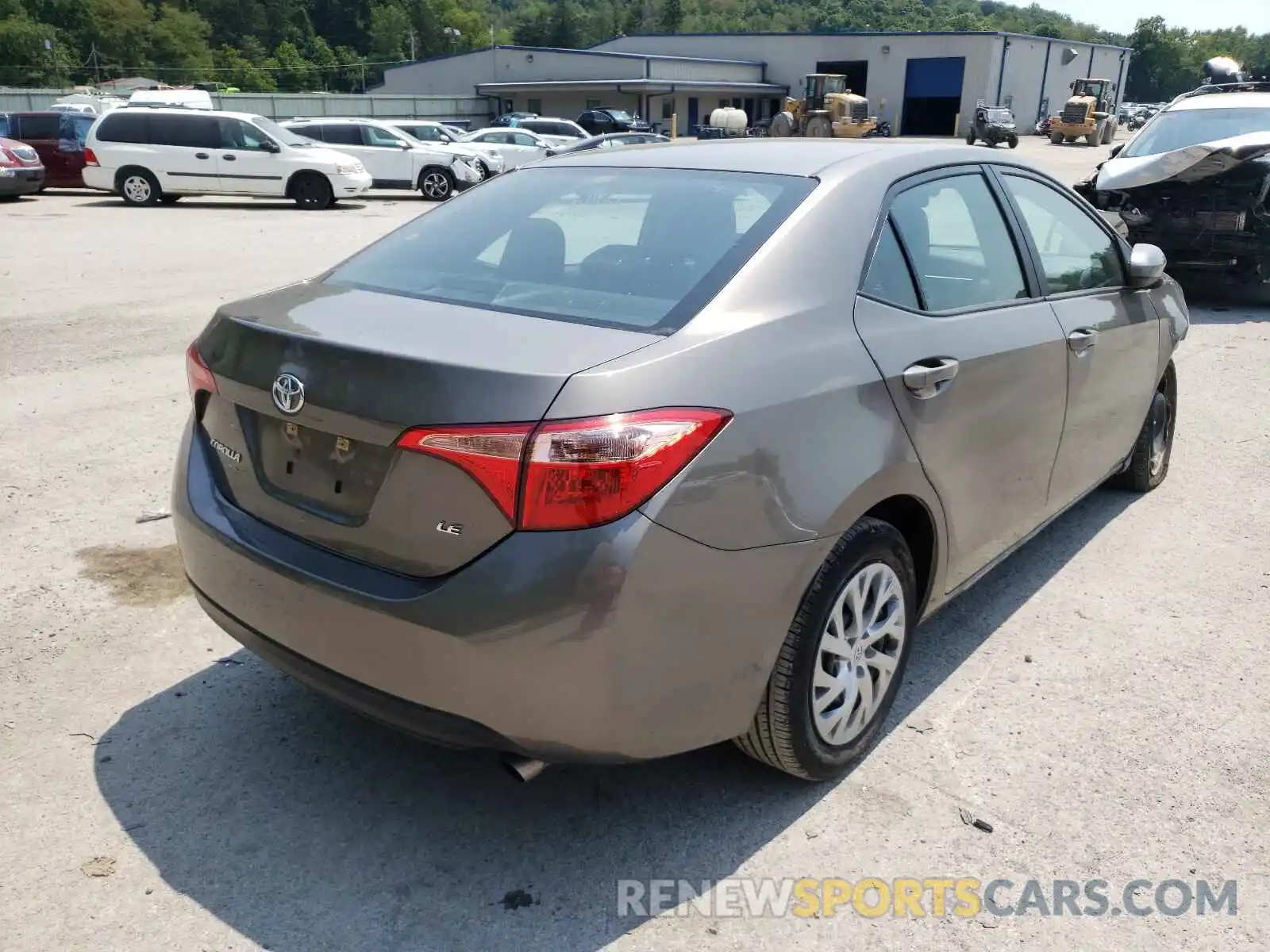 4 Photograph of a damaged car 2T1BURHE7KC198022 TOYOTA COROLLA 2019