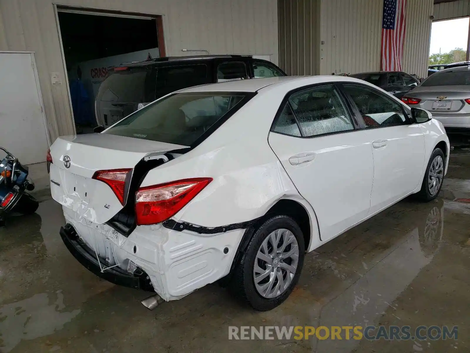 4 Photograph of a damaged car 2T1BURHE7KC198165 TOYOTA COROLLA 2019