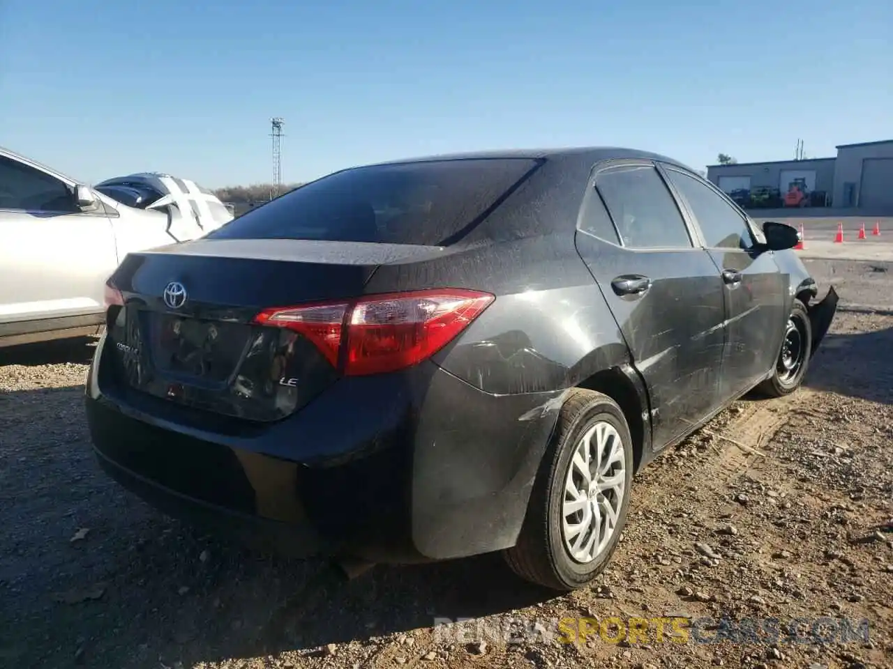 4 Photograph of a damaged car 2T1BURHE7KC198232 TOYOTA COROLLA 2019