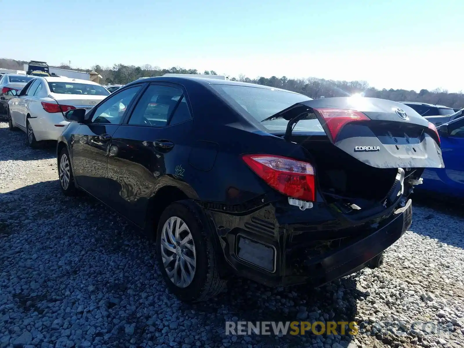 3 Photograph of a damaged car 2T1BURHE7KC198294 TOYOTA COROLLA 2019