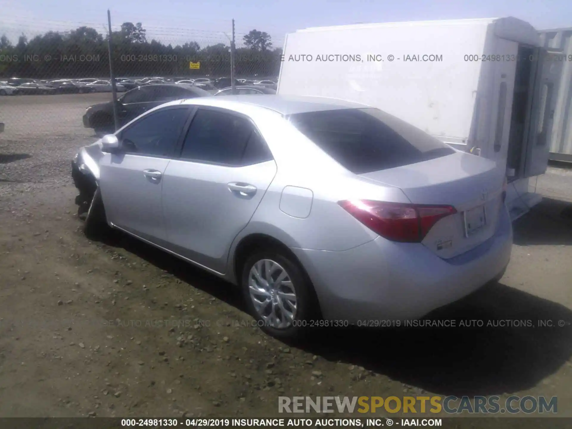 3 Photograph of a damaged car 2T1BURHE7KC201114 TOYOTA COROLLA 2019