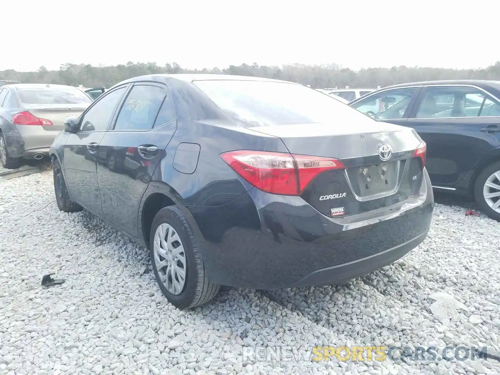 3 Photograph of a damaged car 2T1BURHE7KC202747 TOYOTA COROLLA 2019