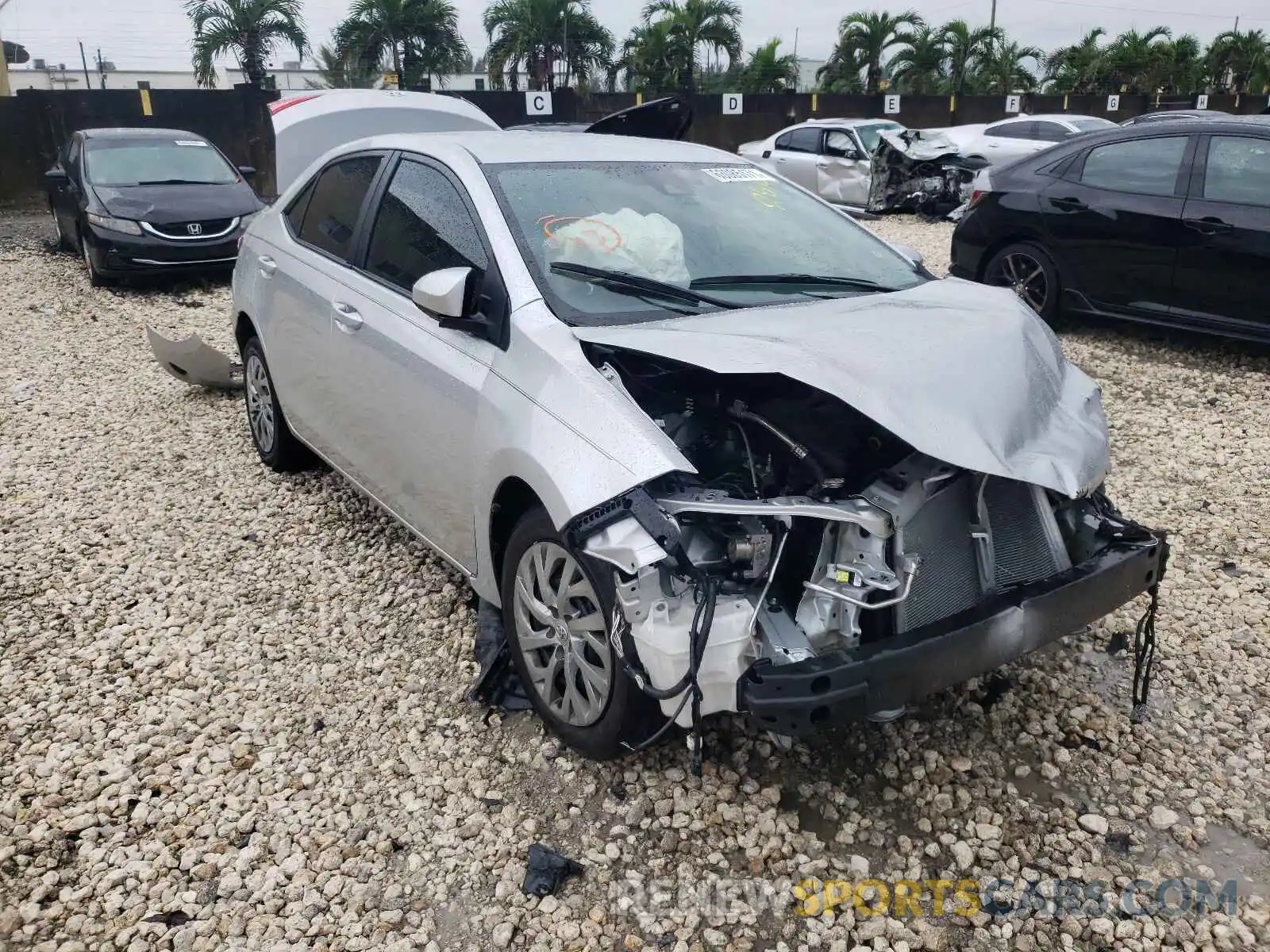 1 Photograph of a damaged car 2T1BURHE7KC202814 TOYOTA COROLLA 2019