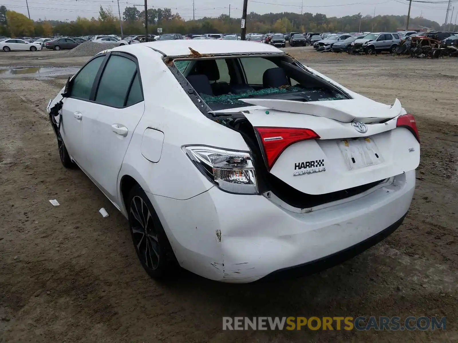 3 Photograph of a damaged car 2T1BURHE7KC203123 TOYOTA COROLLA 2019