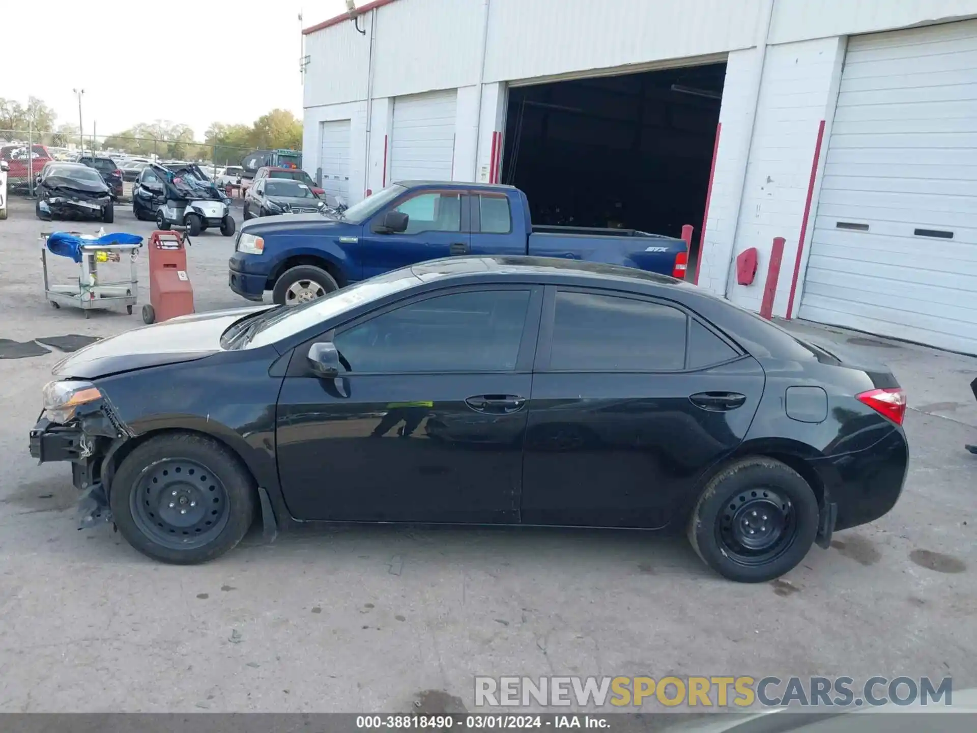 14 Photograph of a damaged car 2T1BURHE7KC204143 TOYOTA COROLLA 2019