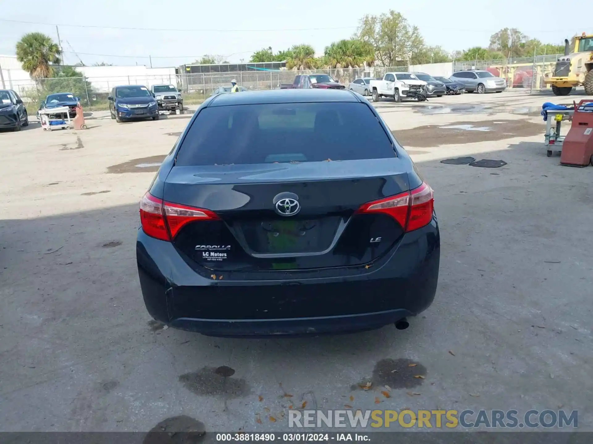 16 Photograph of a damaged car 2T1BURHE7KC204143 TOYOTA COROLLA 2019