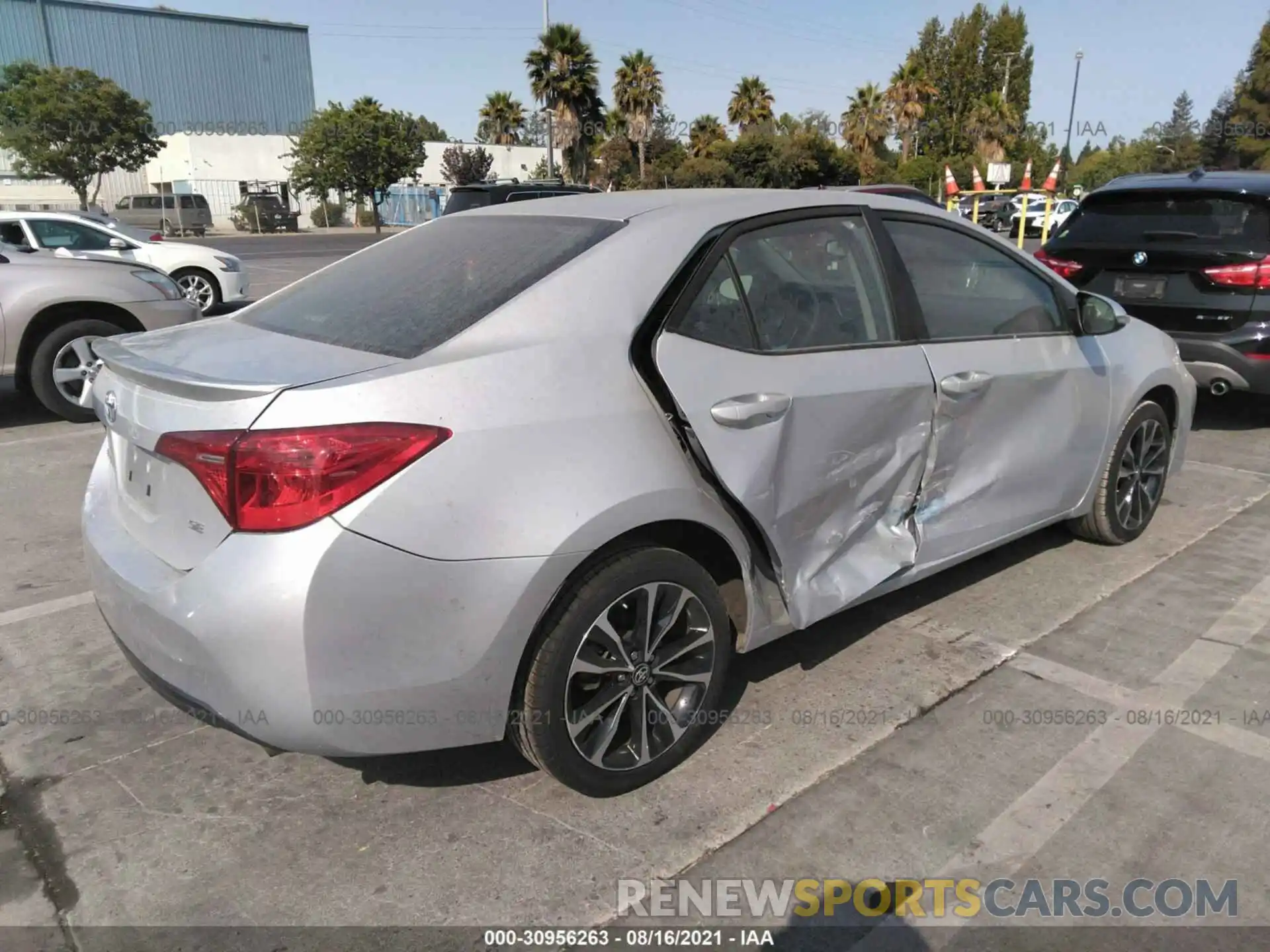 4 Photograph of a damaged car 2T1BURHE7KC204157 TOYOTA COROLLA 2019