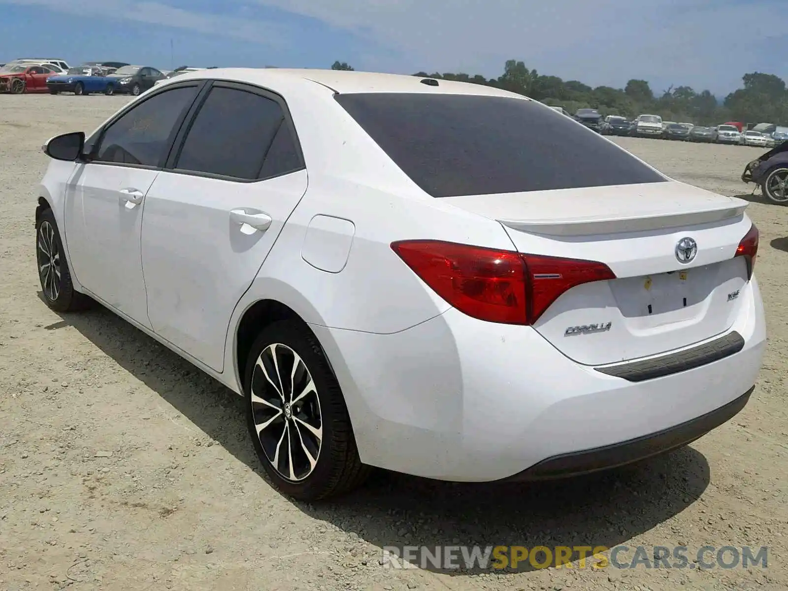 3 Photograph of a damaged car 2T1BURHE7KC204823 TOYOTA COROLLA 2019