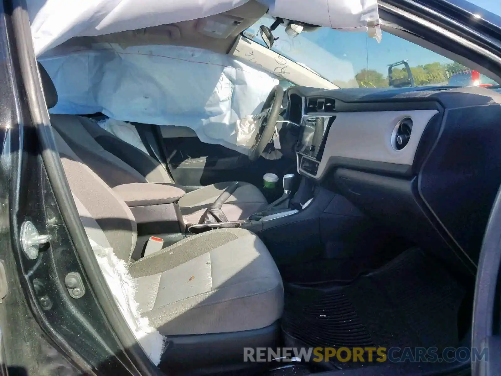 5 Photograph of a damaged car 2T1BURHE7KC205244 TOYOTA COROLLA 2019