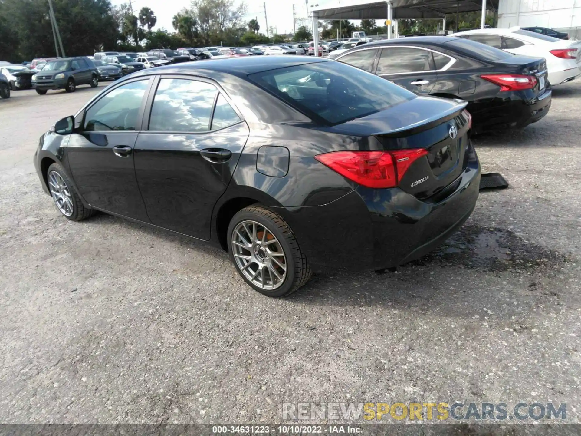 3 Photograph of a damaged car 2T1BURHE7KC206944 TOYOTA COROLLA 2019