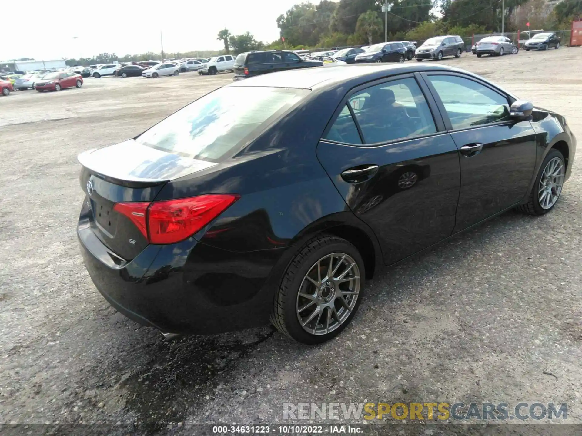 4 Photograph of a damaged car 2T1BURHE7KC206944 TOYOTA COROLLA 2019