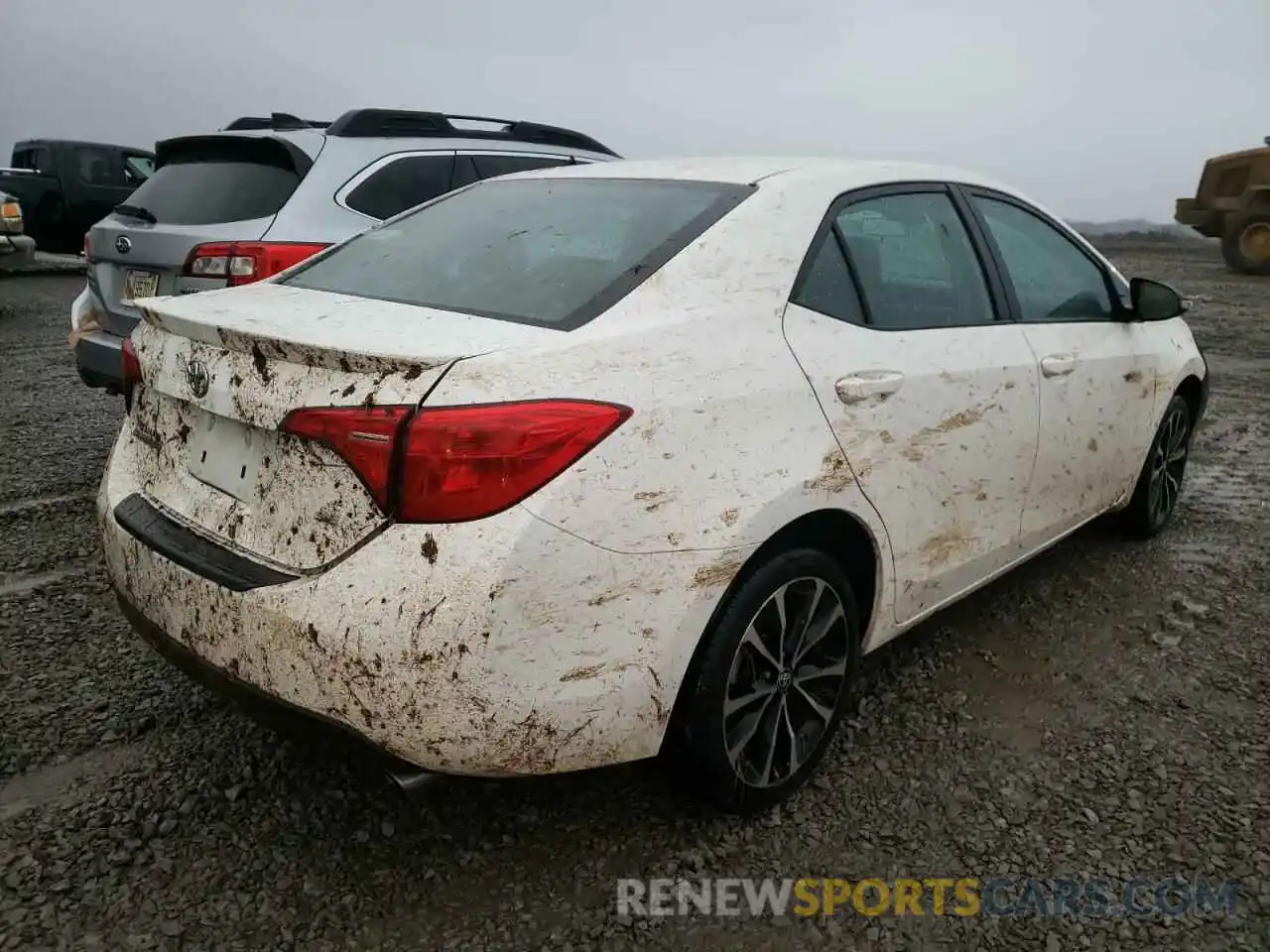 4 Photograph of a damaged car 2T1BURHE7KC207737 TOYOTA COROLLA 2019