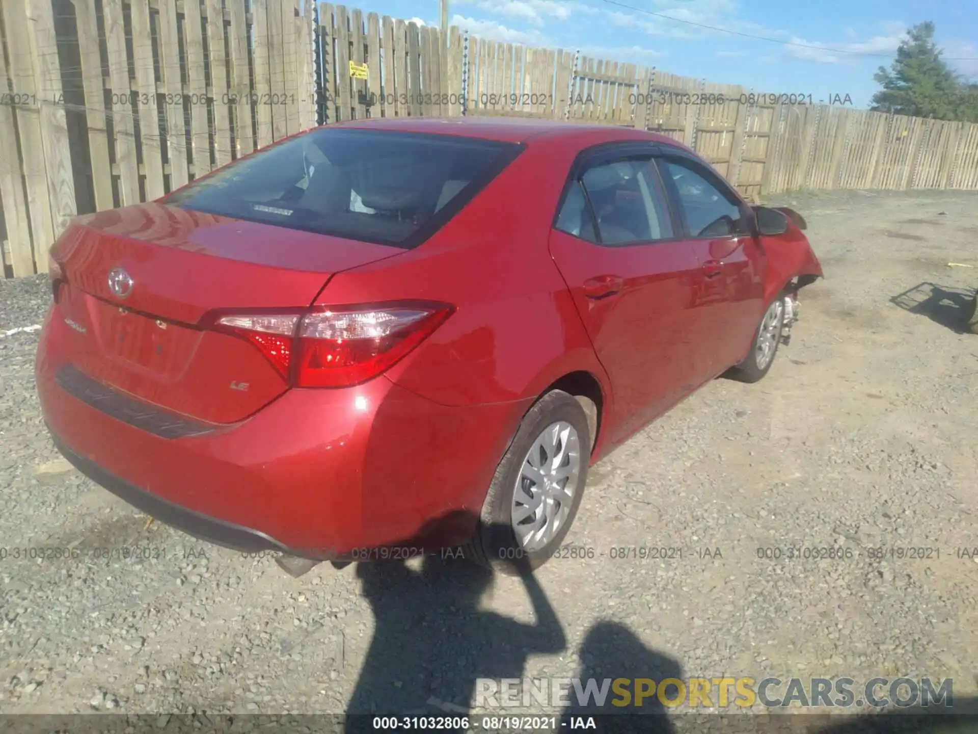 4 Photograph of a damaged car 2T1BURHE7KC208323 TOYOTA COROLLA 2019