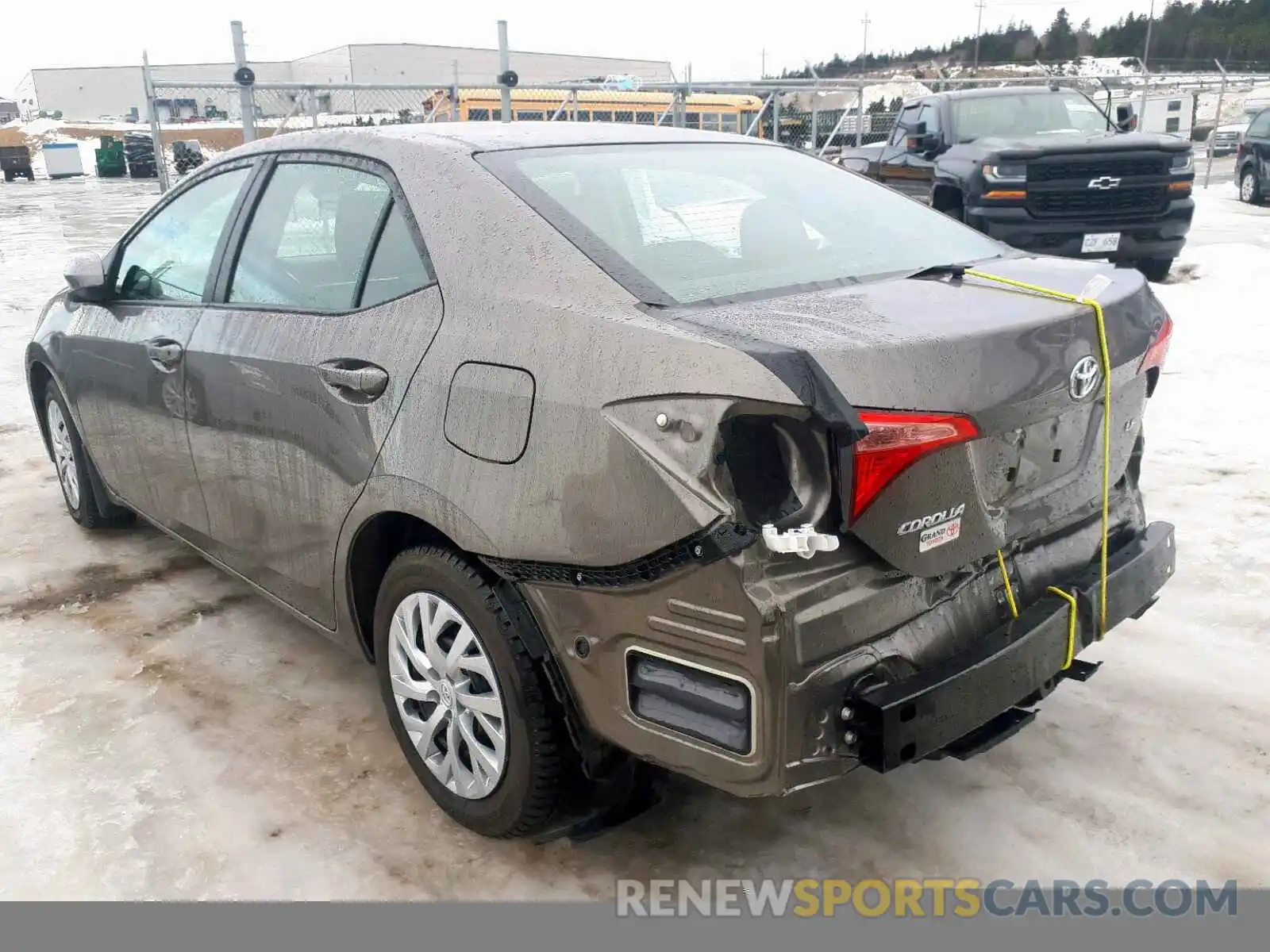 3 Photograph of a damaged car 2T1BURHE7KC208967 TOYOTA COROLLA 2019