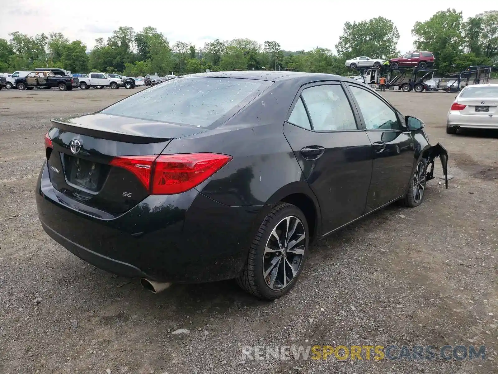 4 Photograph of a damaged car 2T1BURHE7KC209696 TOYOTA COROLLA 2019