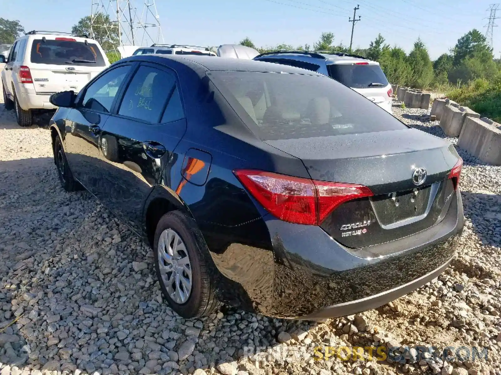 3 Photograph of a damaged car 2T1BURHE7KC209889 TOYOTA COROLLA 2019