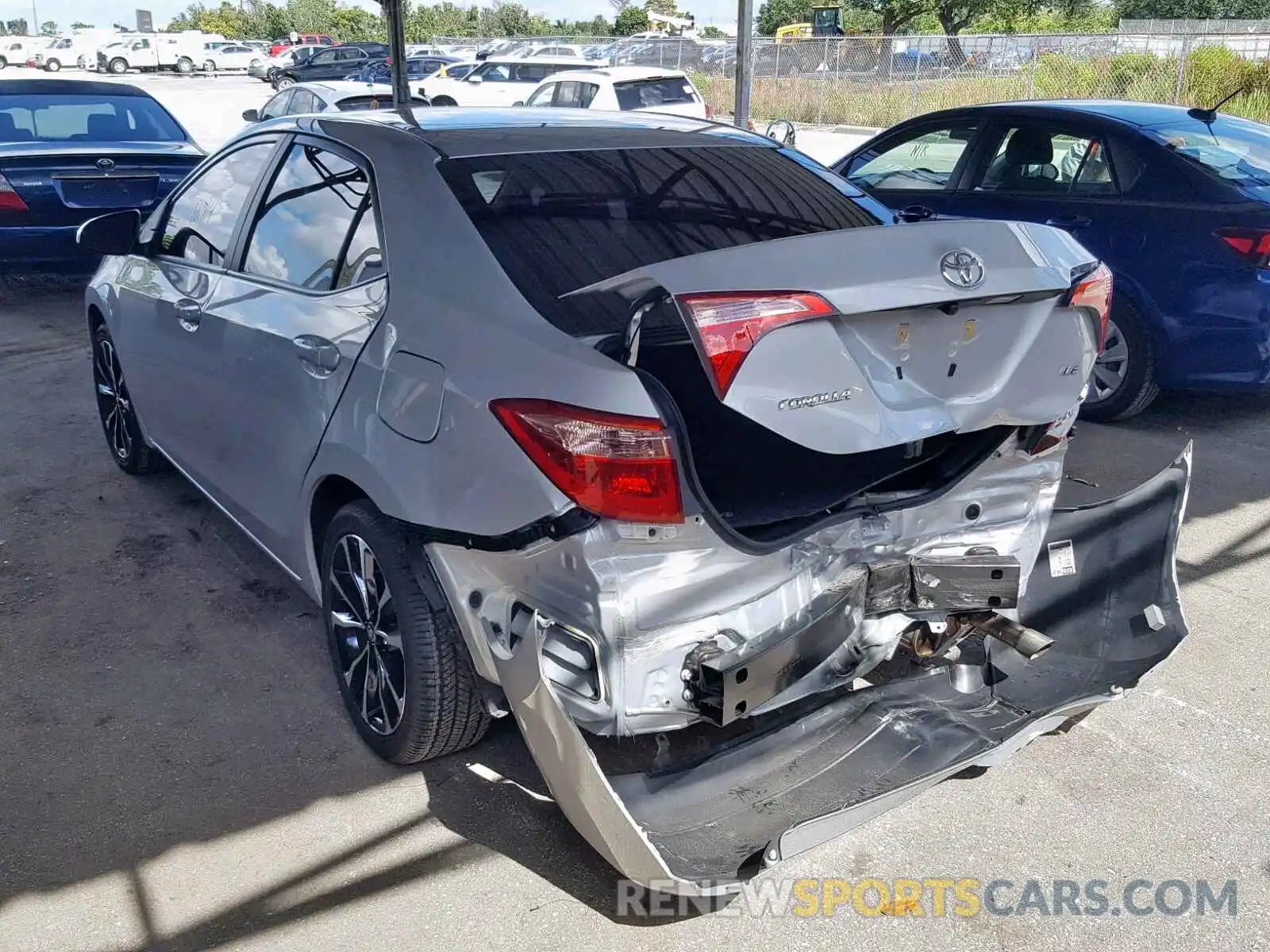 3 Photograph of a damaged car 2T1BURHE7KC210797 TOYOTA COROLLA 2019