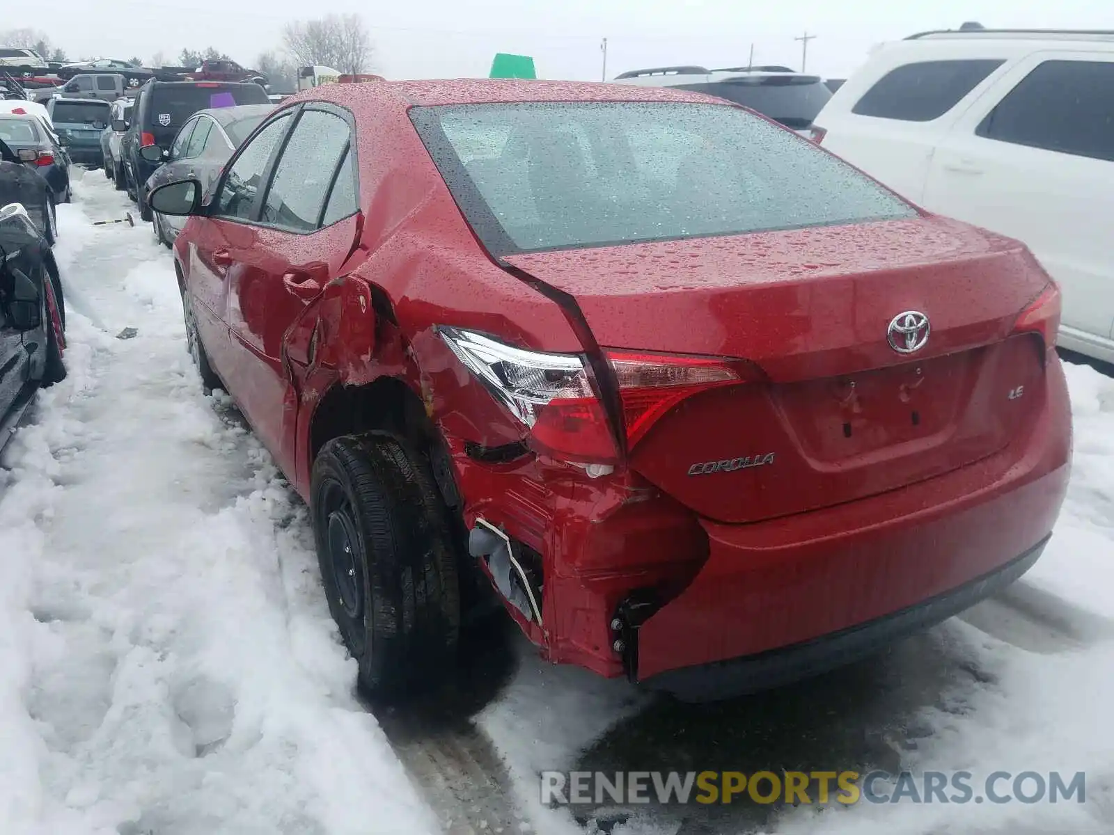 3 Photograph of a damaged car 2T1BURHE7KC210962 TOYOTA COROLLA 2019