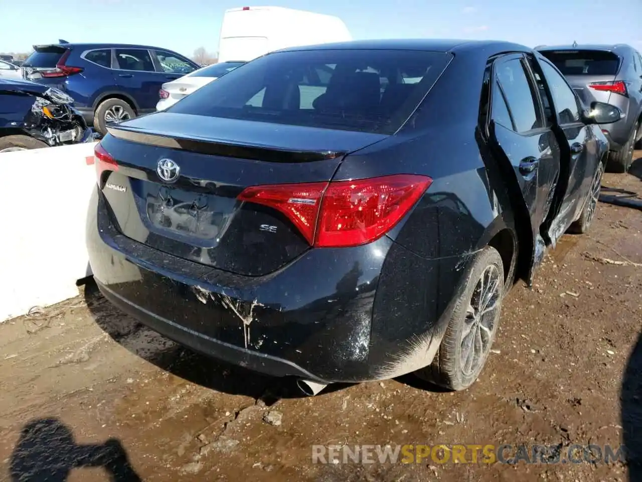 4 Photograph of a damaged car 2T1BURHE7KC212081 TOYOTA COROLLA 2019