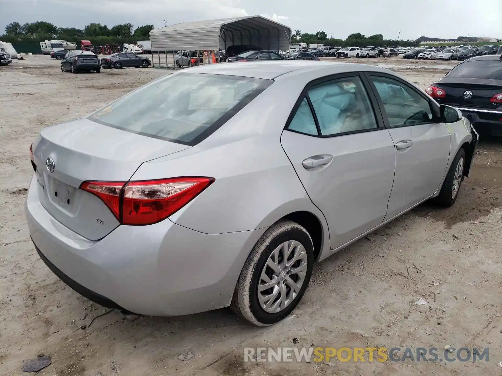 4 Photograph of a damaged car 2T1BURHE7KC212792 TOYOTA COROLLA 2019