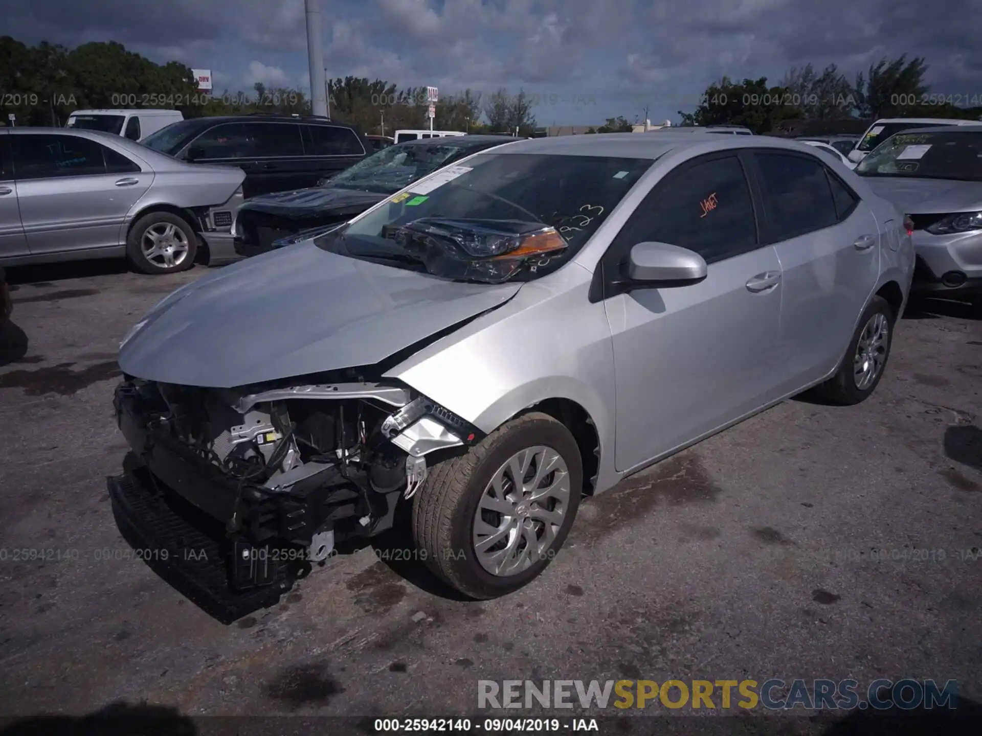 2 Photograph of a damaged car 2T1BURHE7KC212923 TOYOTA COROLLA 2019