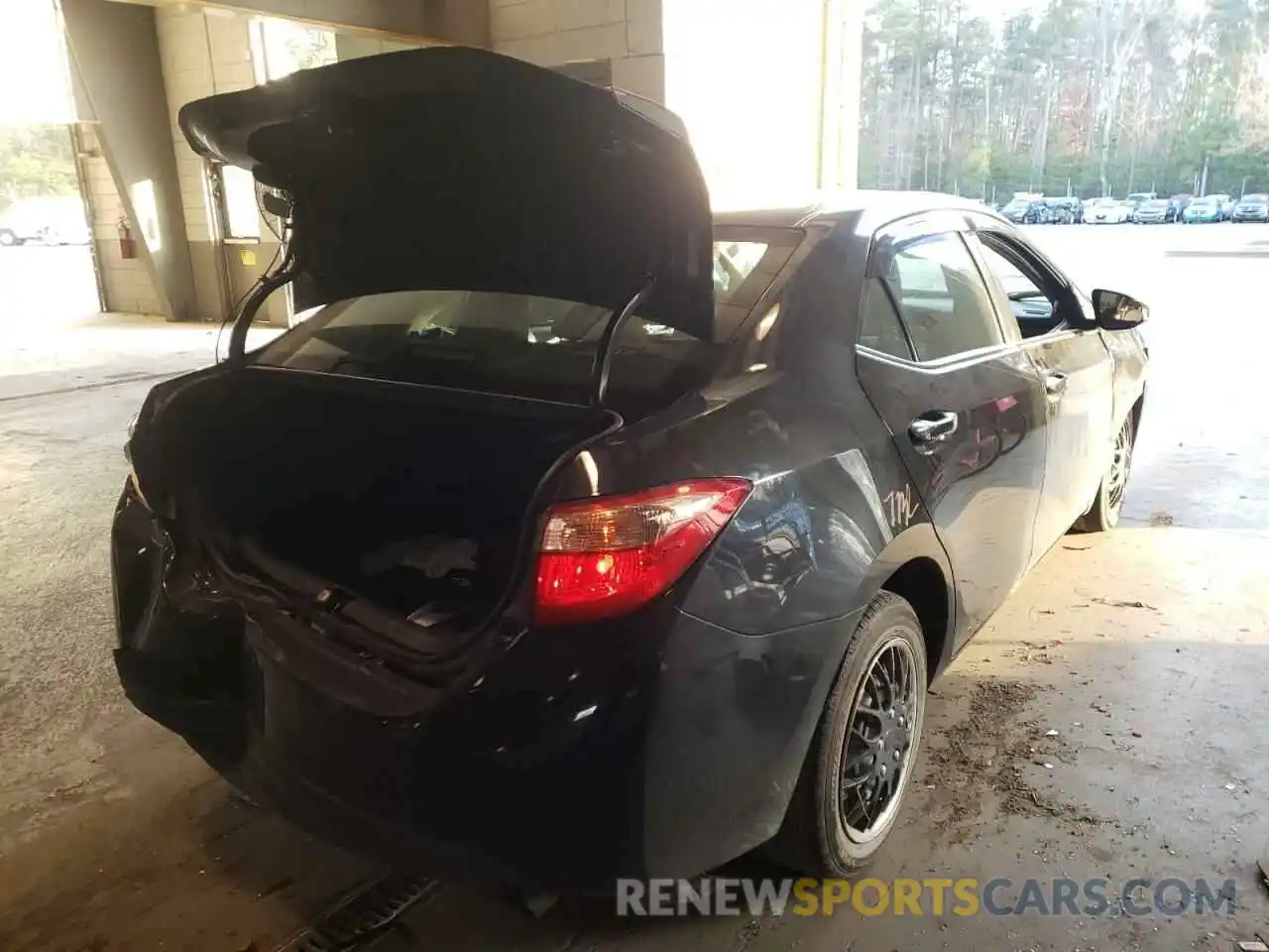 4 Photograph of a damaged car 2T1BURHE7KC213991 TOYOTA COROLLA 2019