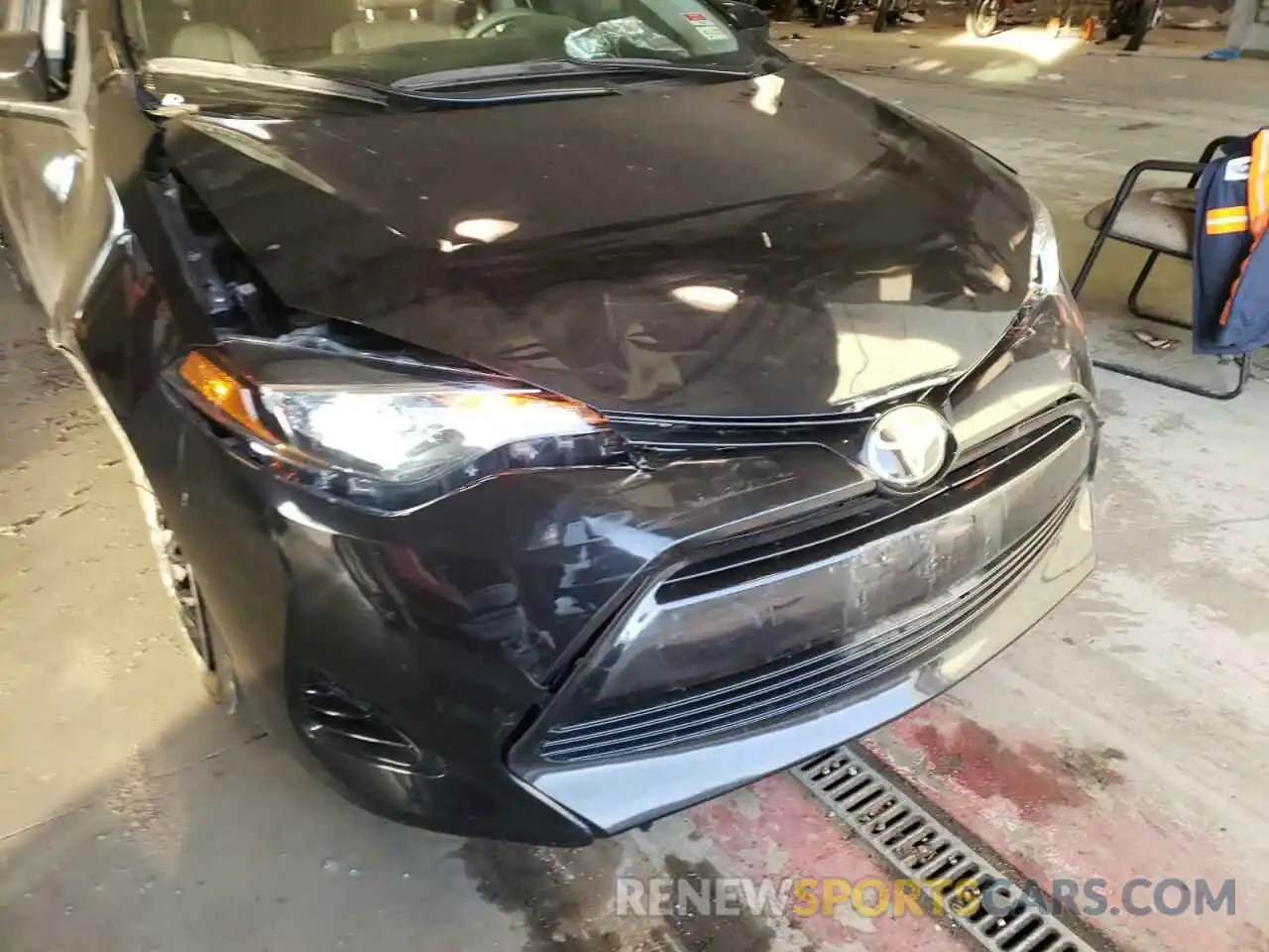 9 Photograph of a damaged car 2T1BURHE7KC213991 TOYOTA COROLLA 2019