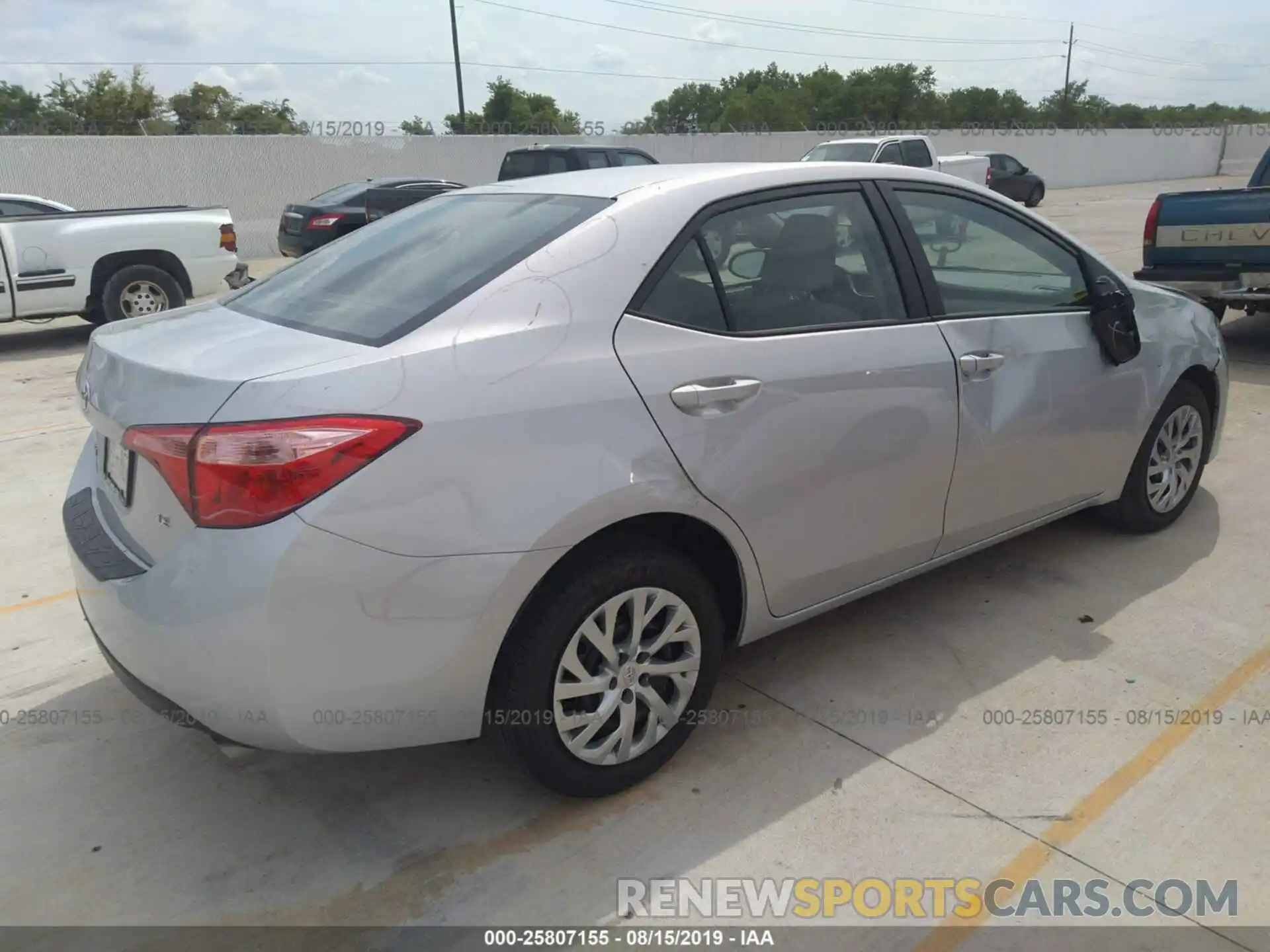 4 Photograph of a damaged car 2T1BURHE7KC214378 TOYOTA COROLLA 2019