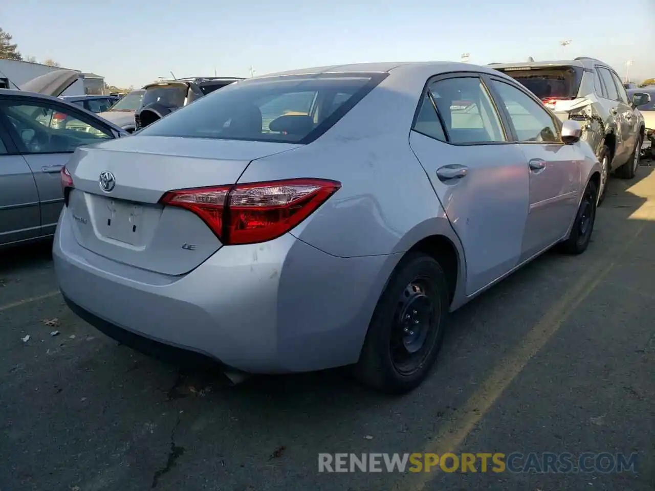 4 Photograph of a damaged car 2T1BURHE7KC214459 TOYOTA COROLLA 2019